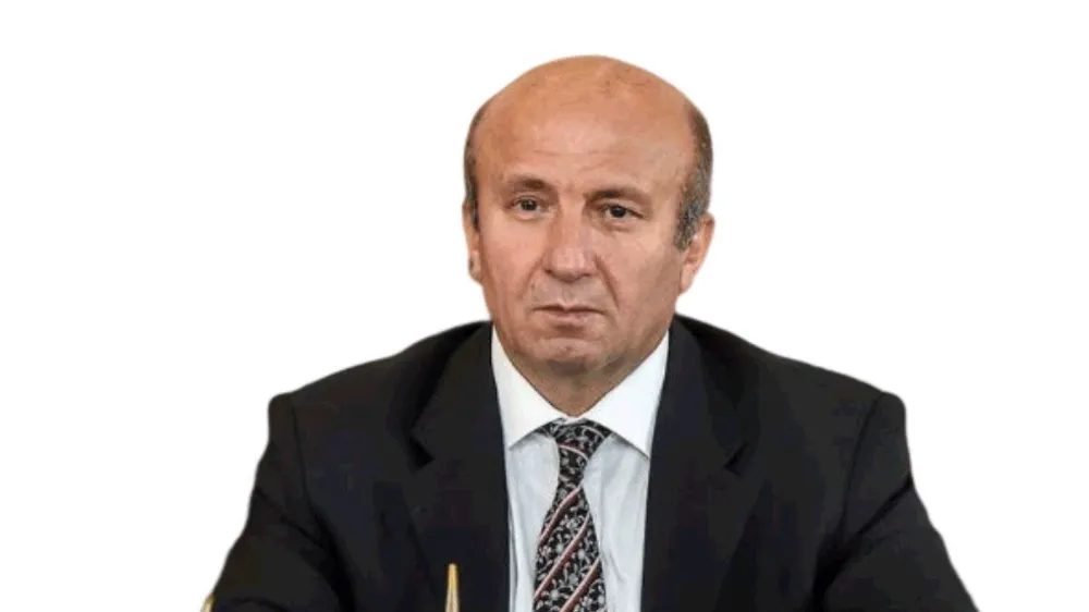 Eski Gıda, Tarım ve Hayvancılık Bakanı Sn. Kutbettin ARZU geçirdiği kalp krizi sonucu vefat etti.