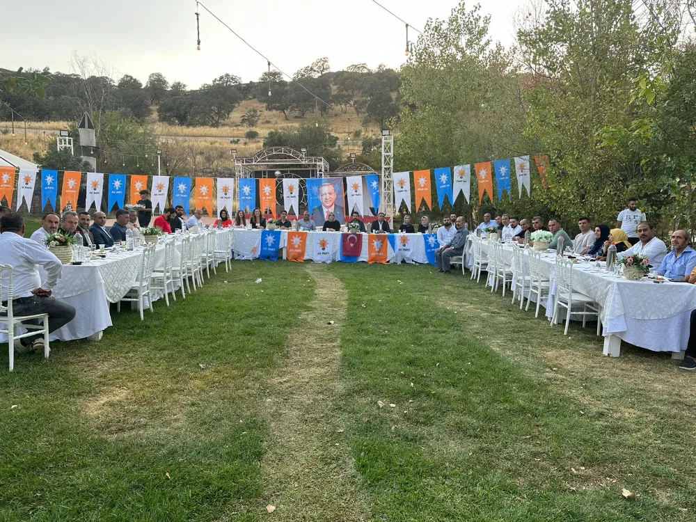 Ak Parti Bağlar İlçe Başkanlığı; Yeni Yönetim Kurulu Toplantısı Gerçekleştirdi Başkan Av.Sadık Başar Gür; 