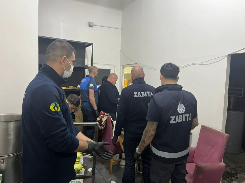 Diyarbakır’da Halk Sağlığını Tehdit Eden Yemek Fabrikası Mühürlendi
