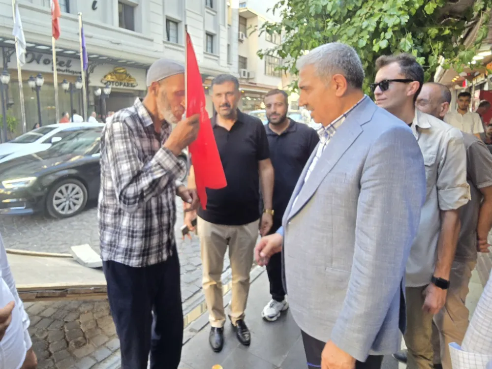 AK Parti Diyarbakır İl Başkanı Ömer İler’den Bayraklı Esnaf Ziyareti Cumhurbaşkanı Erdoğan’ın Çağrısına Sahip Çıktı